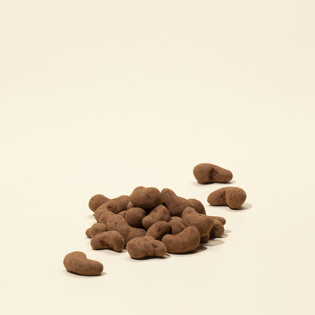 Drágeas de Castanha de Caju com Chocolate | 150g - Foto 2